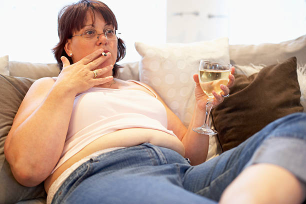What causes bloating from alcohol? DATOS